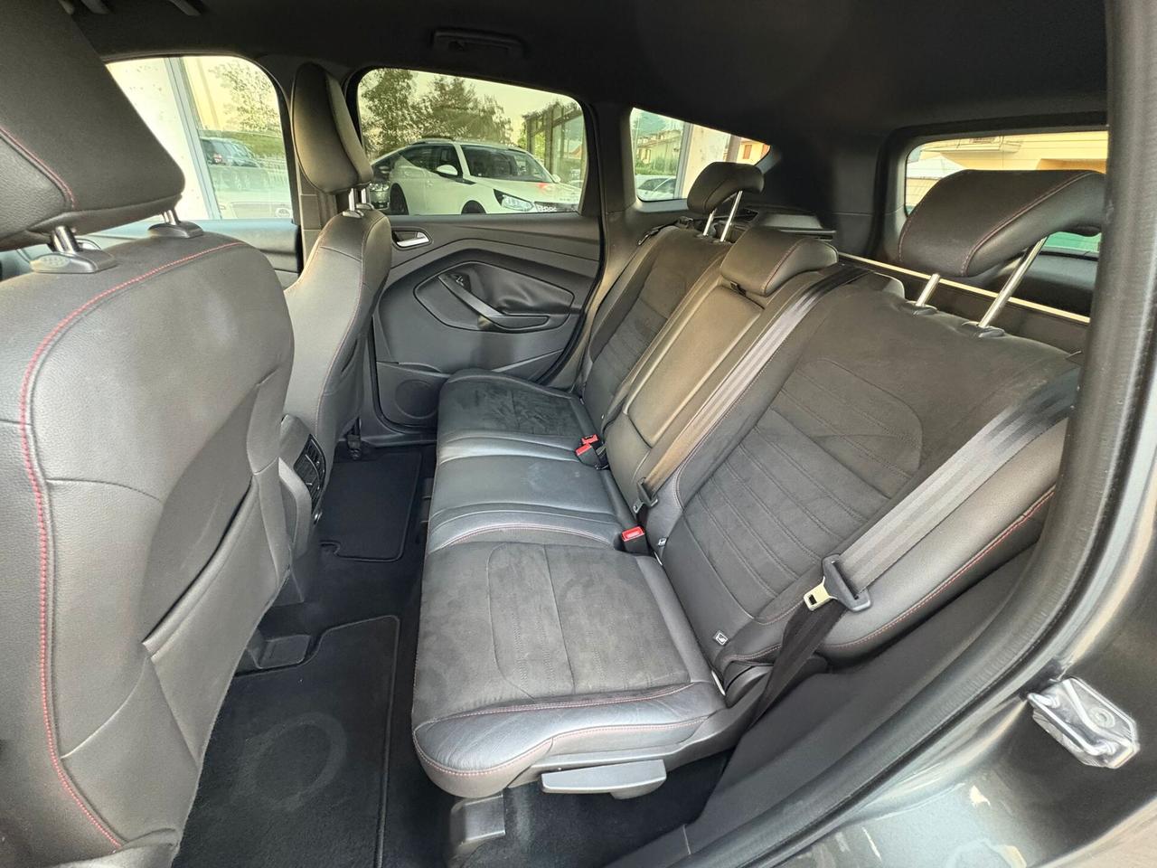 FORD KUGA 2.0 TDCI TAGLIANDI FORD SI A NEOPATENTATI