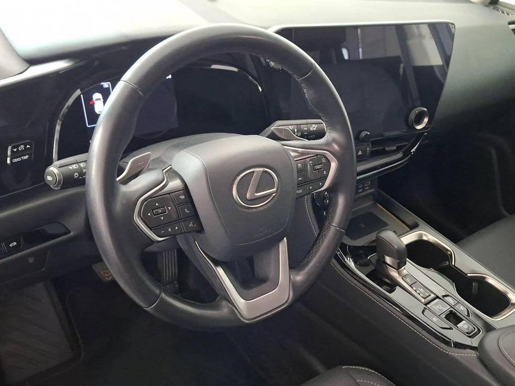 Lexus NX 2.5 Hybrid Premium 4WD e-CVT
