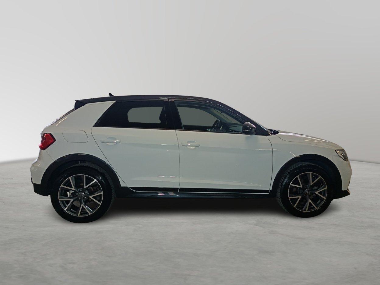 AUDI A1 2ª serie - A1 citycarver 30 TFSI S tronic Admired