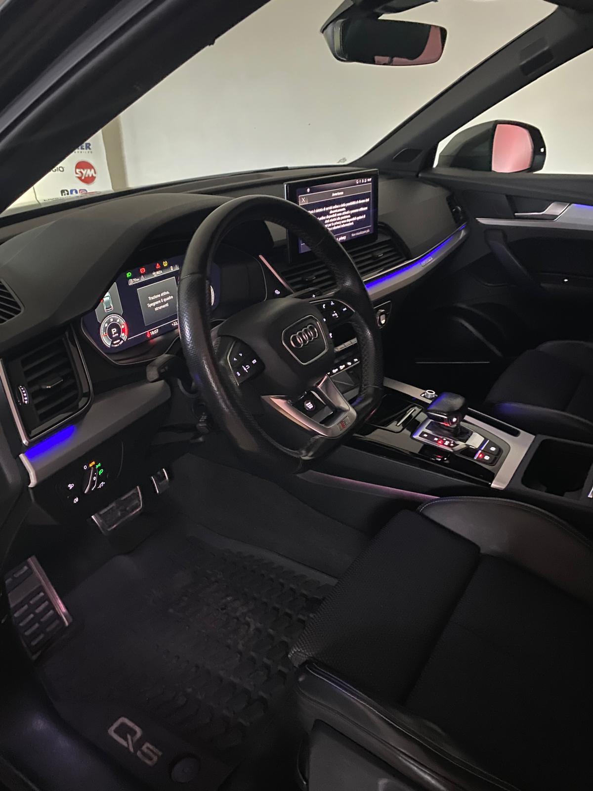 Audi Q5 40 TDI SPORTBACK S-LINE