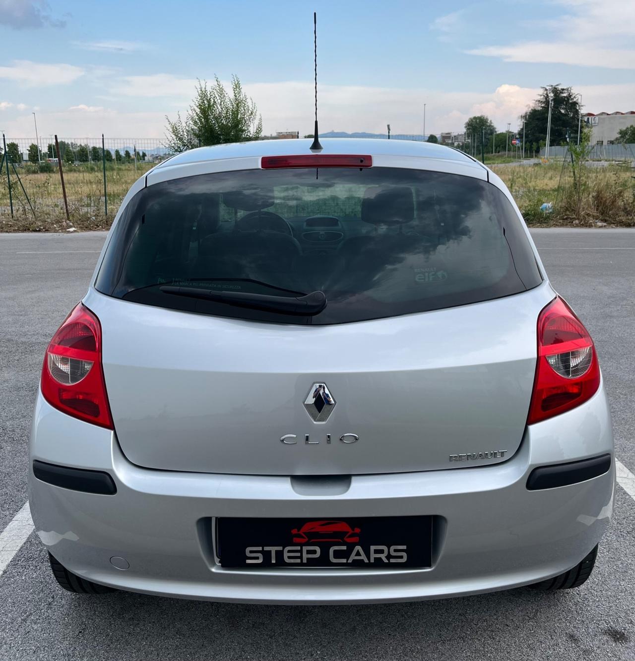 Renault Clio 1.2 16V 5 porte Le Iene