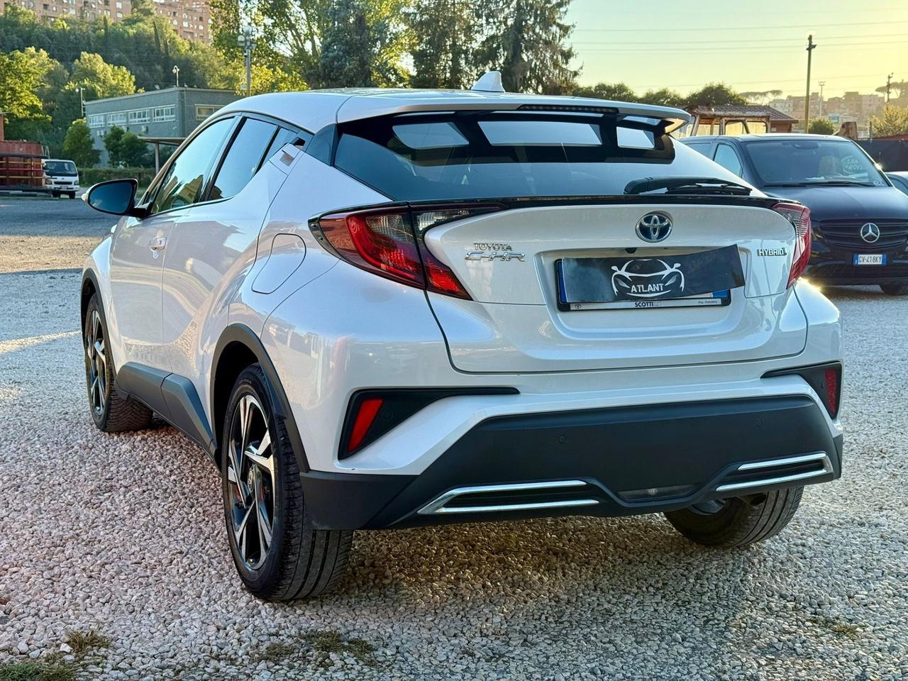 Toyota C-HR 2.0 Hybrid E-CVT Trend