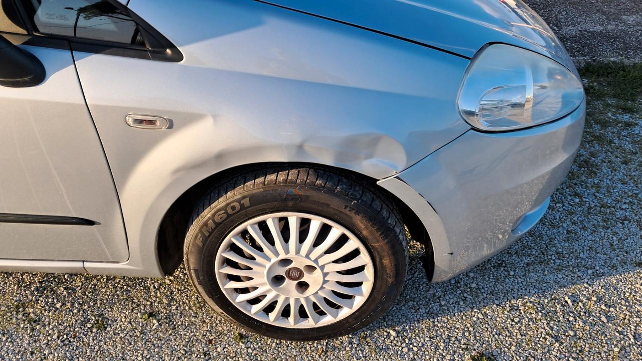 Fiat Grande Punto 1.2 5 porte Dynamic/Gpl