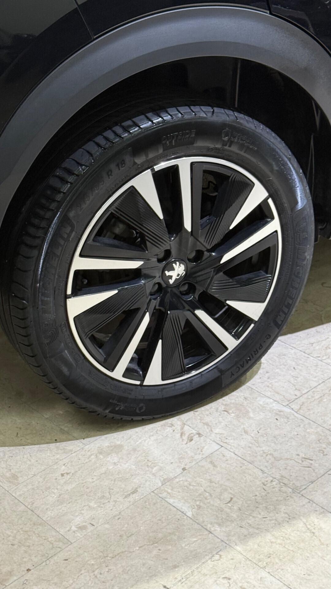 Peugeot 2008 BlueHDi 130 S&S EAT8 GT Pack