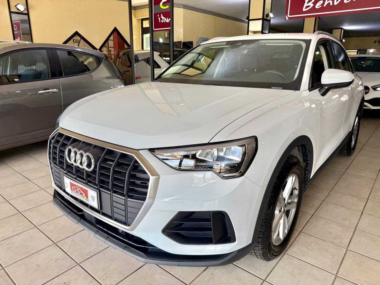 Audi Q3 35 TDI S tronic Business