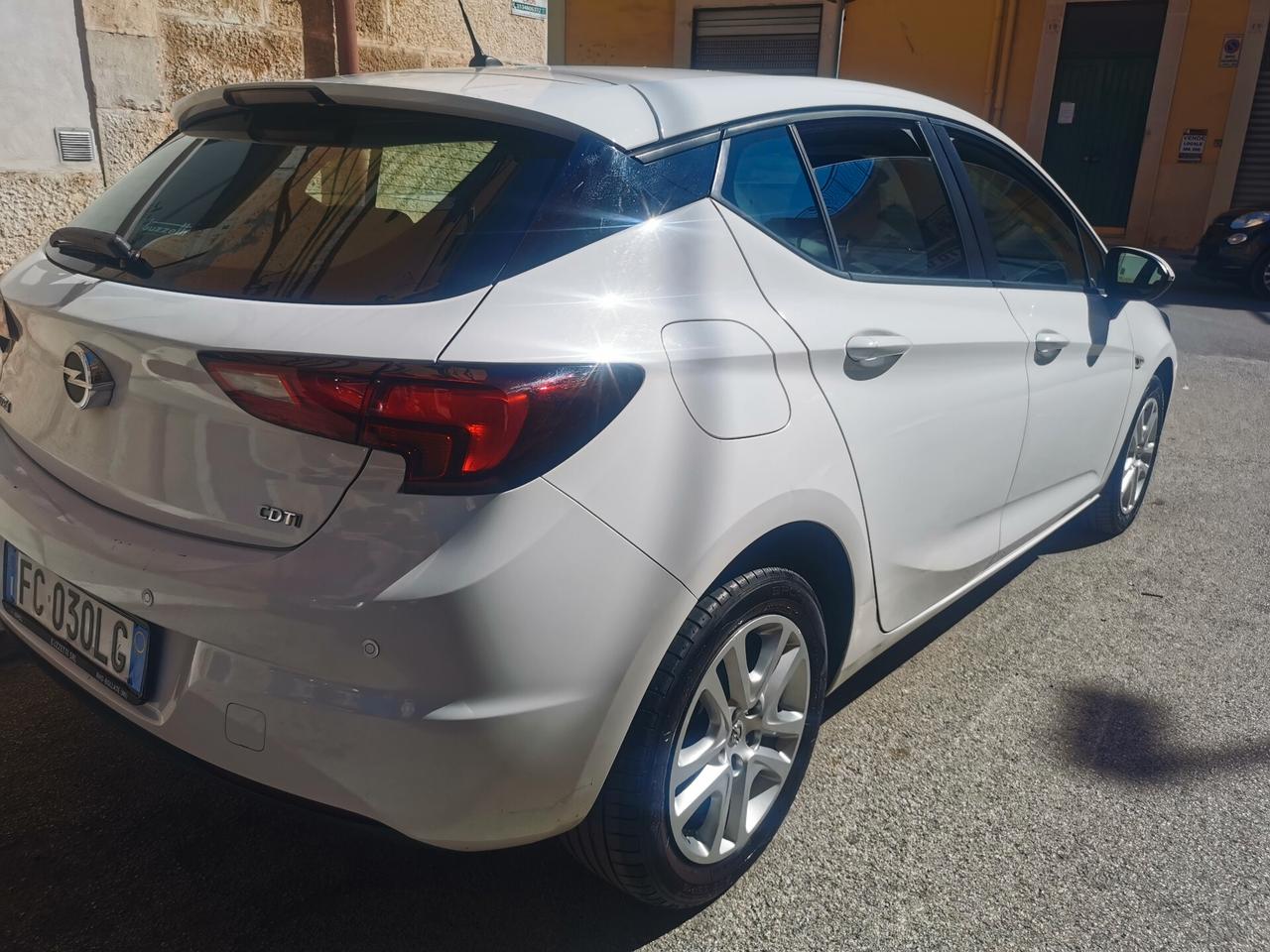 Opel Astra 1.6 CDTi 95 CV 5 porte BUSINESS