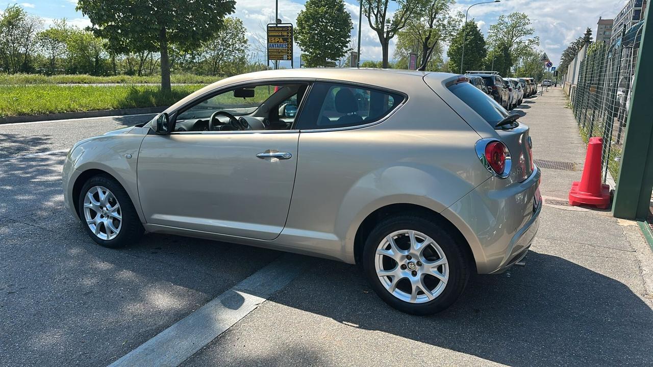 Alfa Romeo MiTo 1.6 JTDm-2 S&S Distinctive Premium Pack