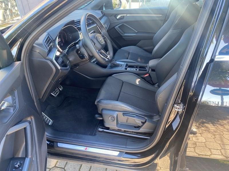 Audi Q3 Q3 SPB 40 TDI quattro S tronic Identity Black 193 CV
