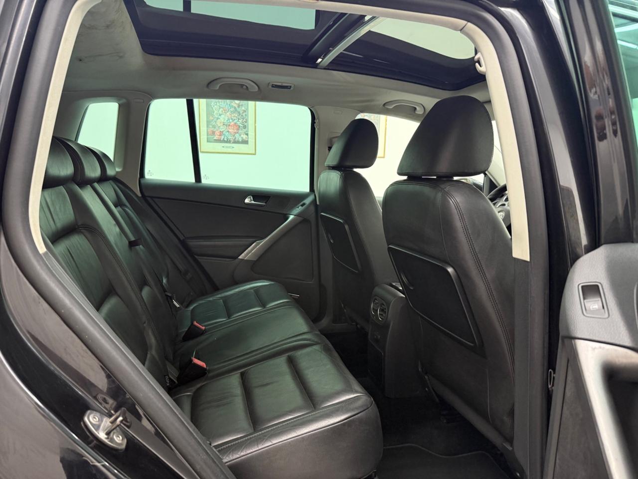 Volkswagen Tiguan 2.0 TSI 4MOTION R-Line