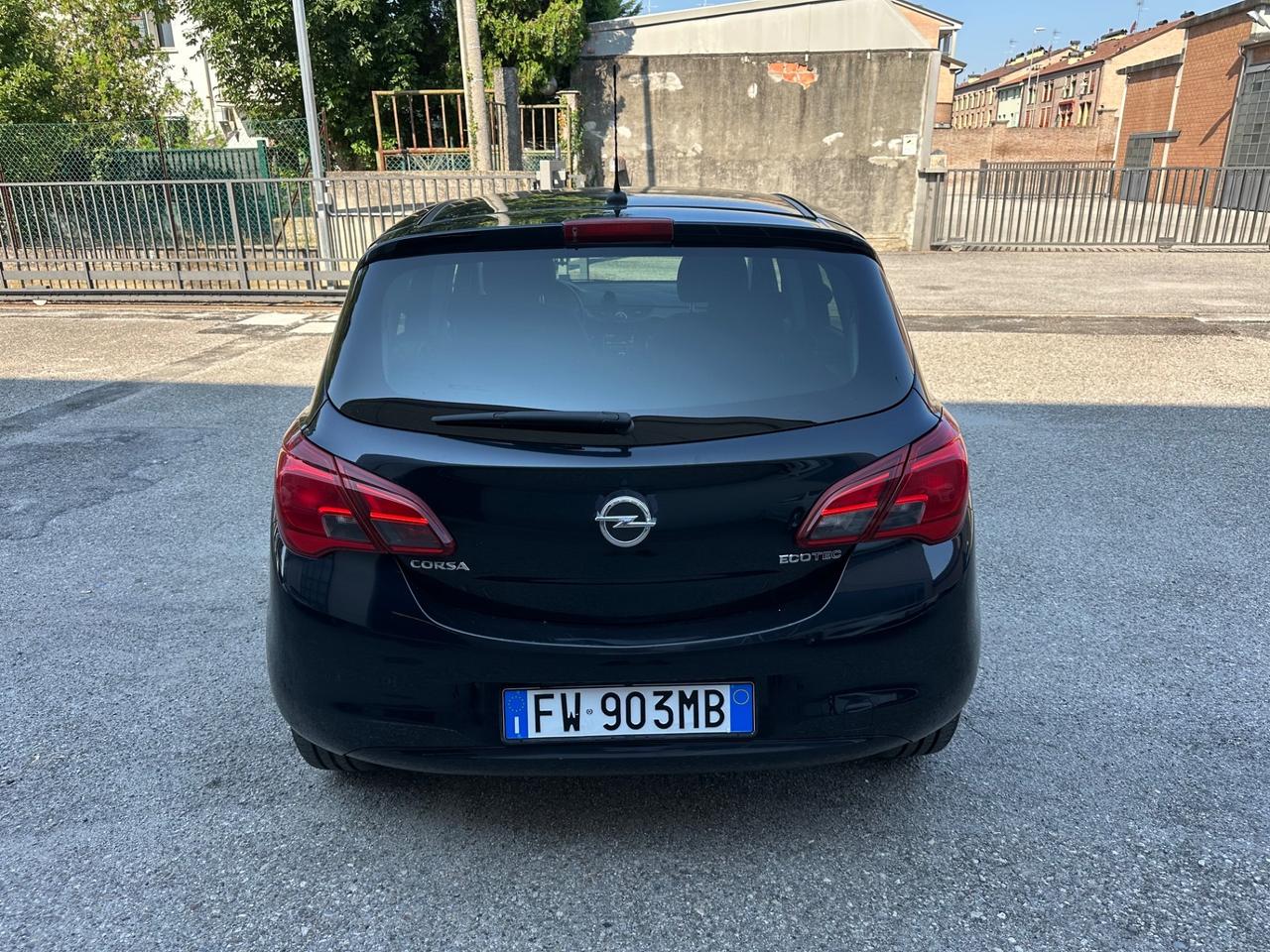 Opel Corsa 1.4 GPL Tech 5 porte OK NEOPATENTATI