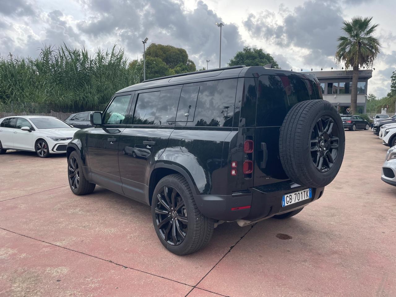 Land Rover Defender 110 2.0 SD4 AWD Auto