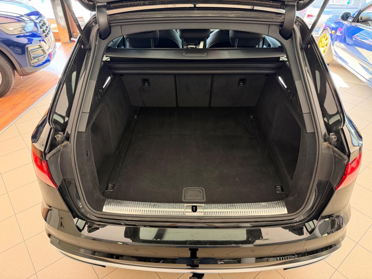 AUDI A4 Avant 40 2.0 tdi mhev quattro 204cv Gancio Traino * IVA ESPOSTA*