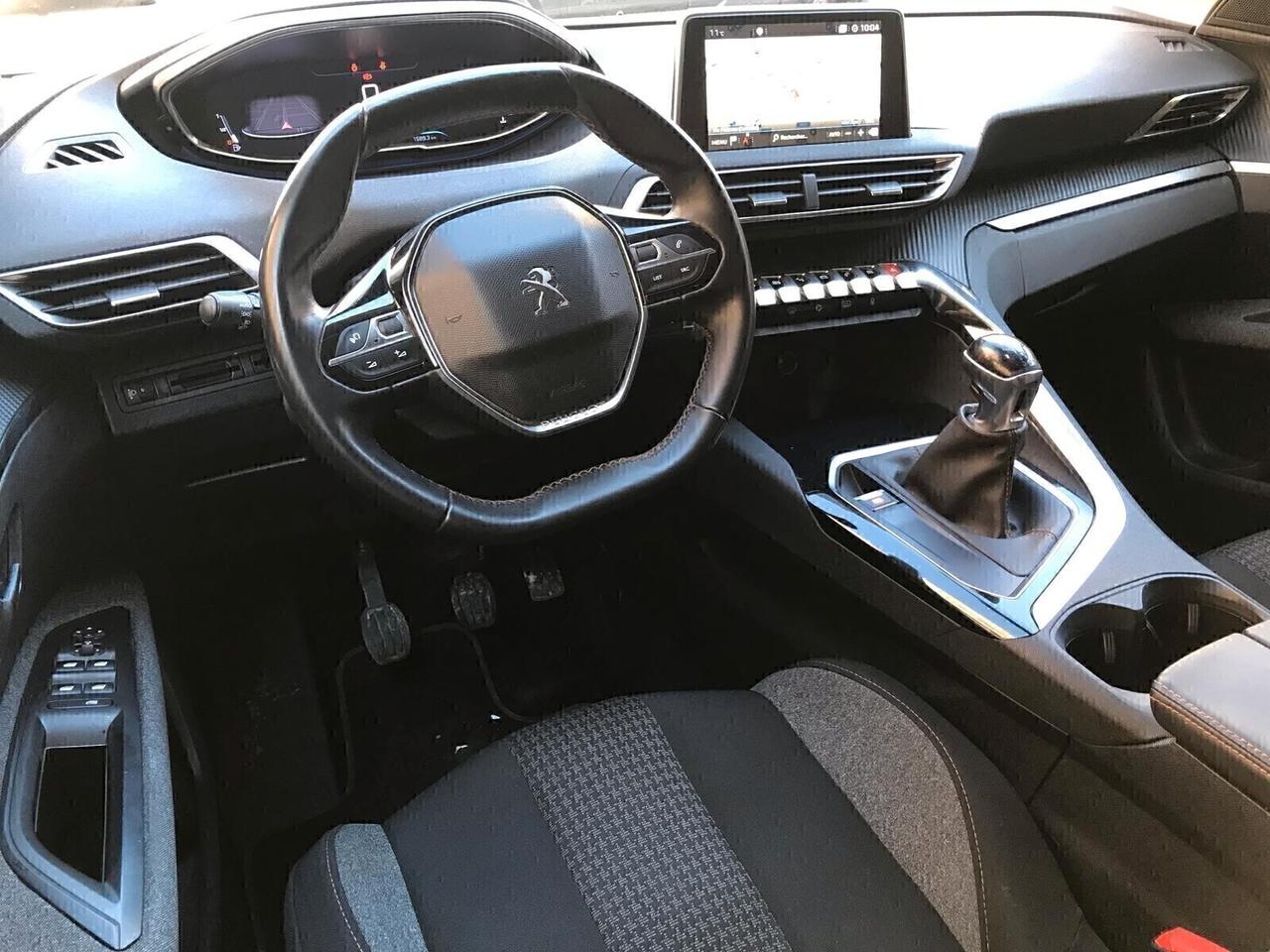 Peugeot 3008 PureTech 130cv Allure km108000 certificati