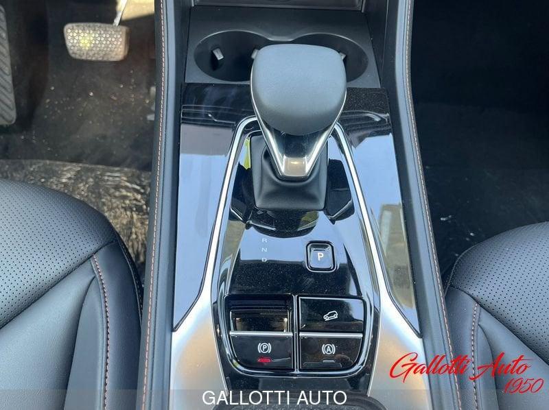 MG HS 1.5 T HEV Luxury AT