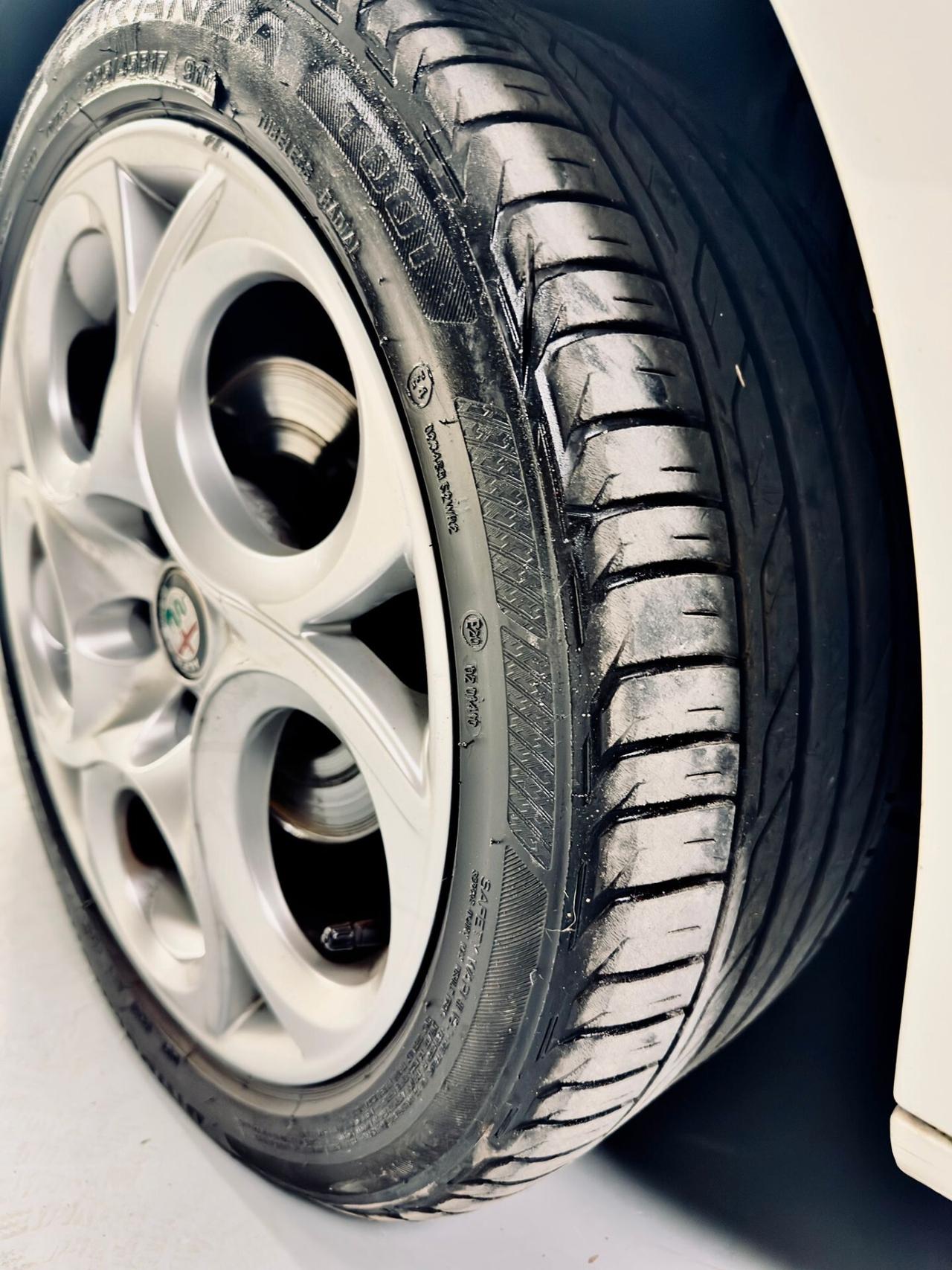 Alfa Romeo Giulietta 1.6 JTDm-2 105CV Distinctive