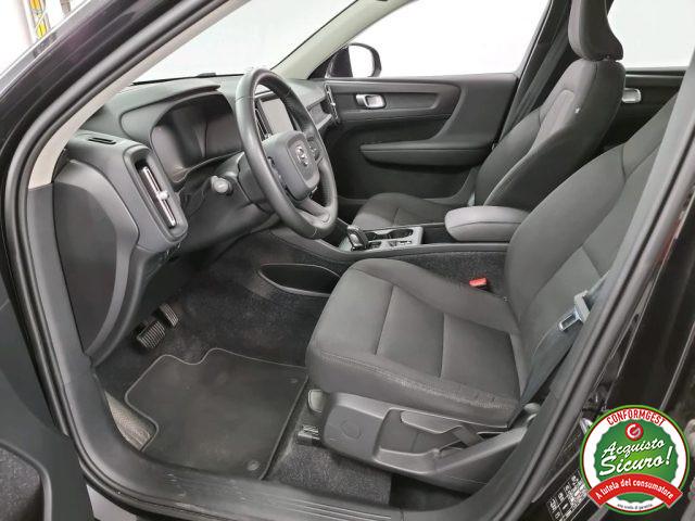 VOLVO XC40 T3 Momentum Navi