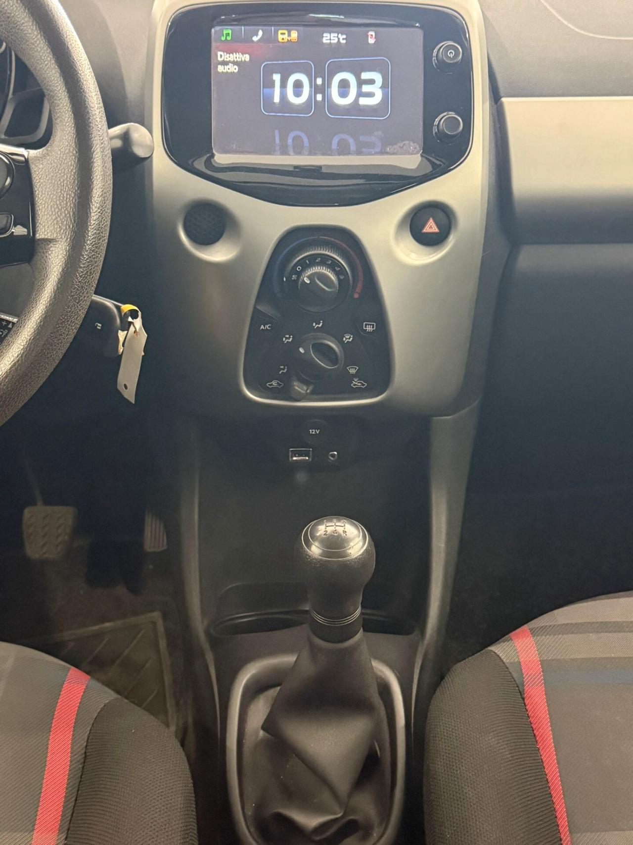 Peugeot 108 1.2 82CV ALLURE TOP!