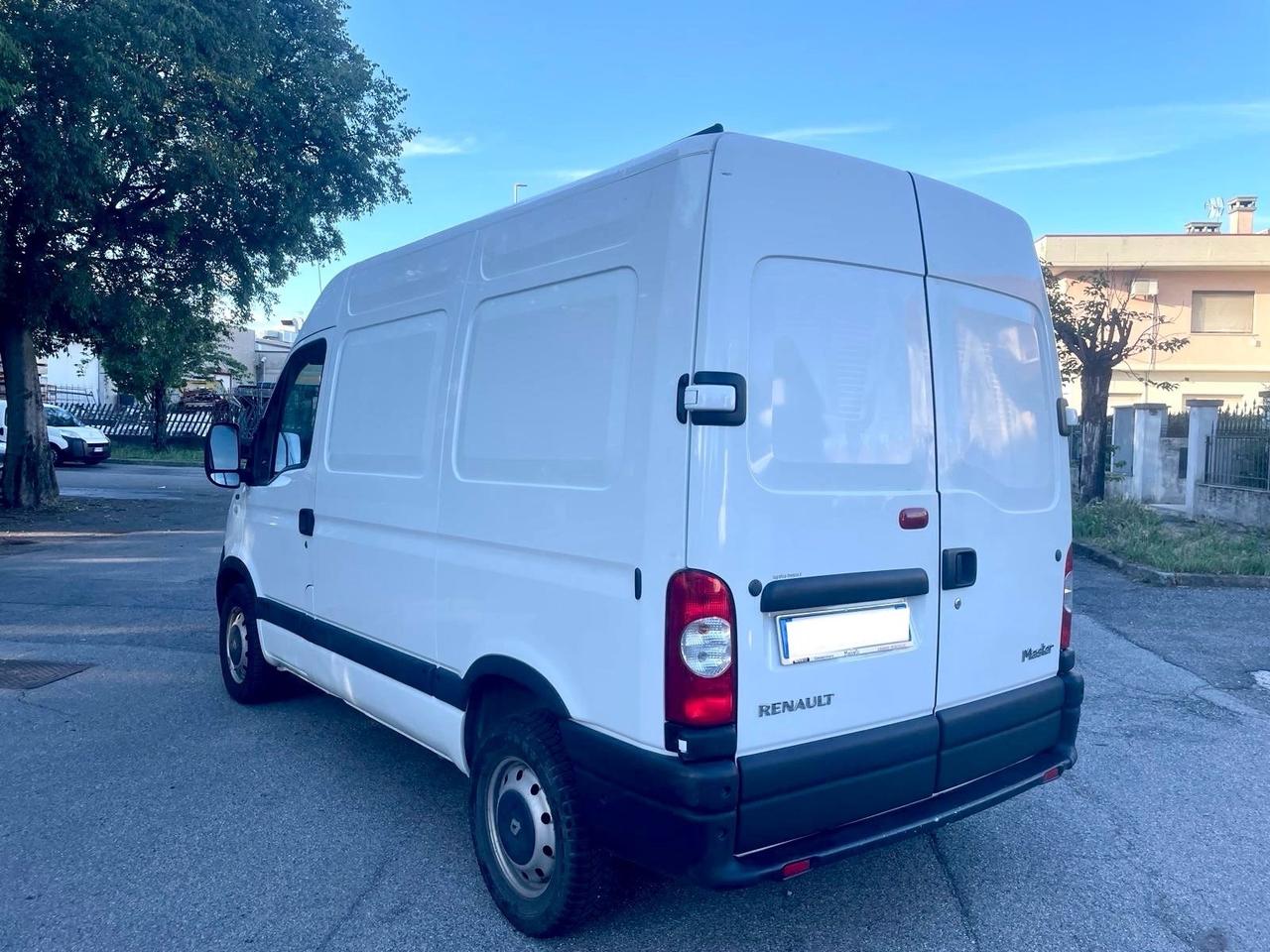 Renault Master T33 2.3 dCi/125