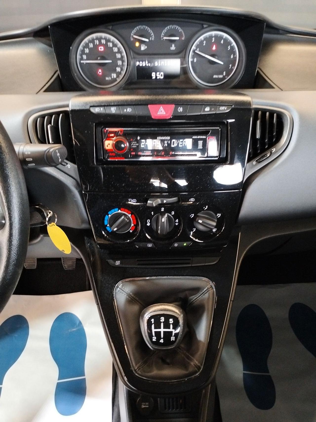 Lancia Ypsilon 1.2 Silver 69cv