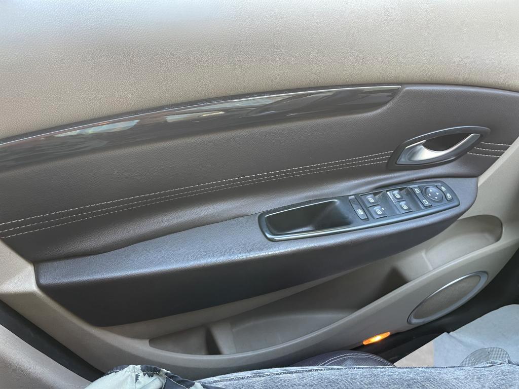 Renault Scenic X-Mod 1.5 dci Dynamique 110cv