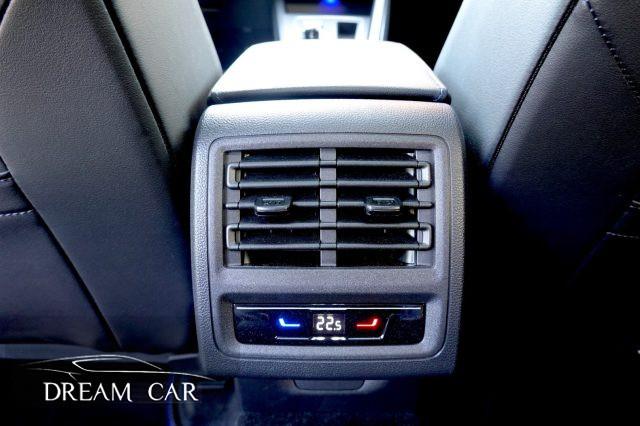 VOLKSWAGEN Golf R 2.0 TSI PERFORMANCE DSG 4Motion FULL-AKRAPOVIC