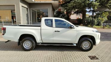 Mitsubishi L200 2.3 D Club Cab 4x4 Super Select Intense
