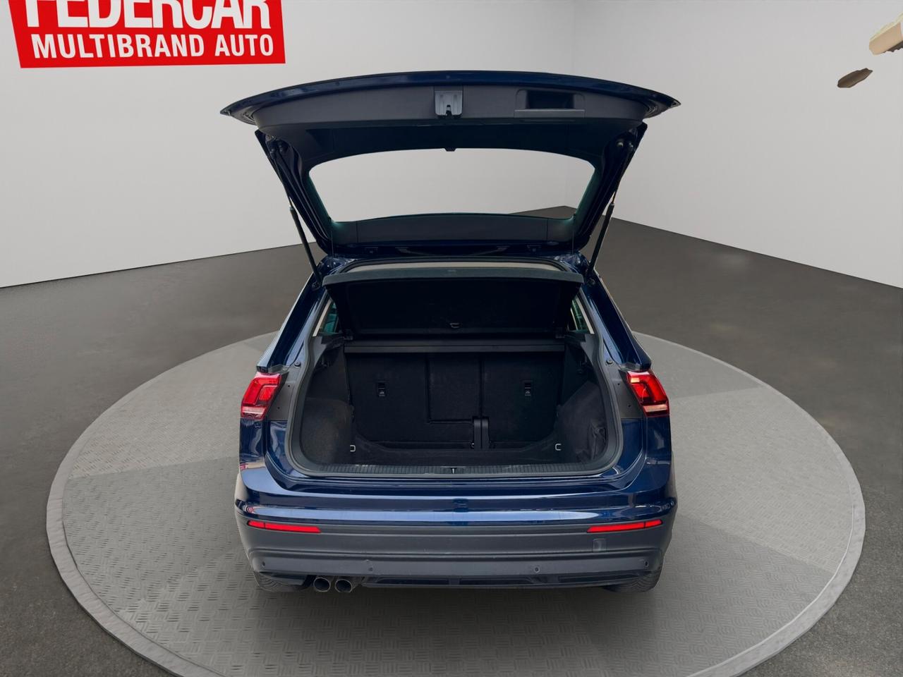 Volkswagen Tiguan 2.0 TDI SCR DSG 4MOTION Business BMT