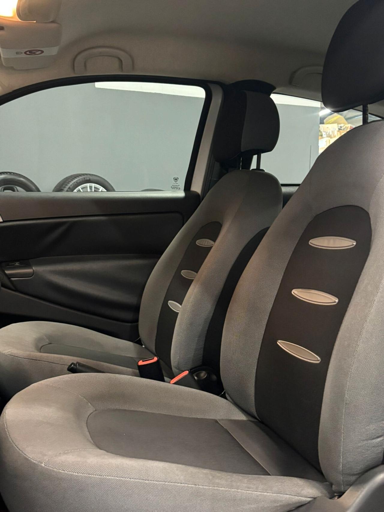 Lancia Ypsilon 1.2 Platino