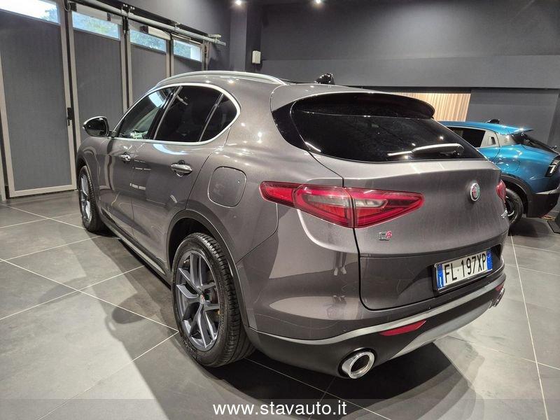 Alfa Romeo Stelvio 2.2 Turbodiesel 210 CV AT8 Q4 Executive