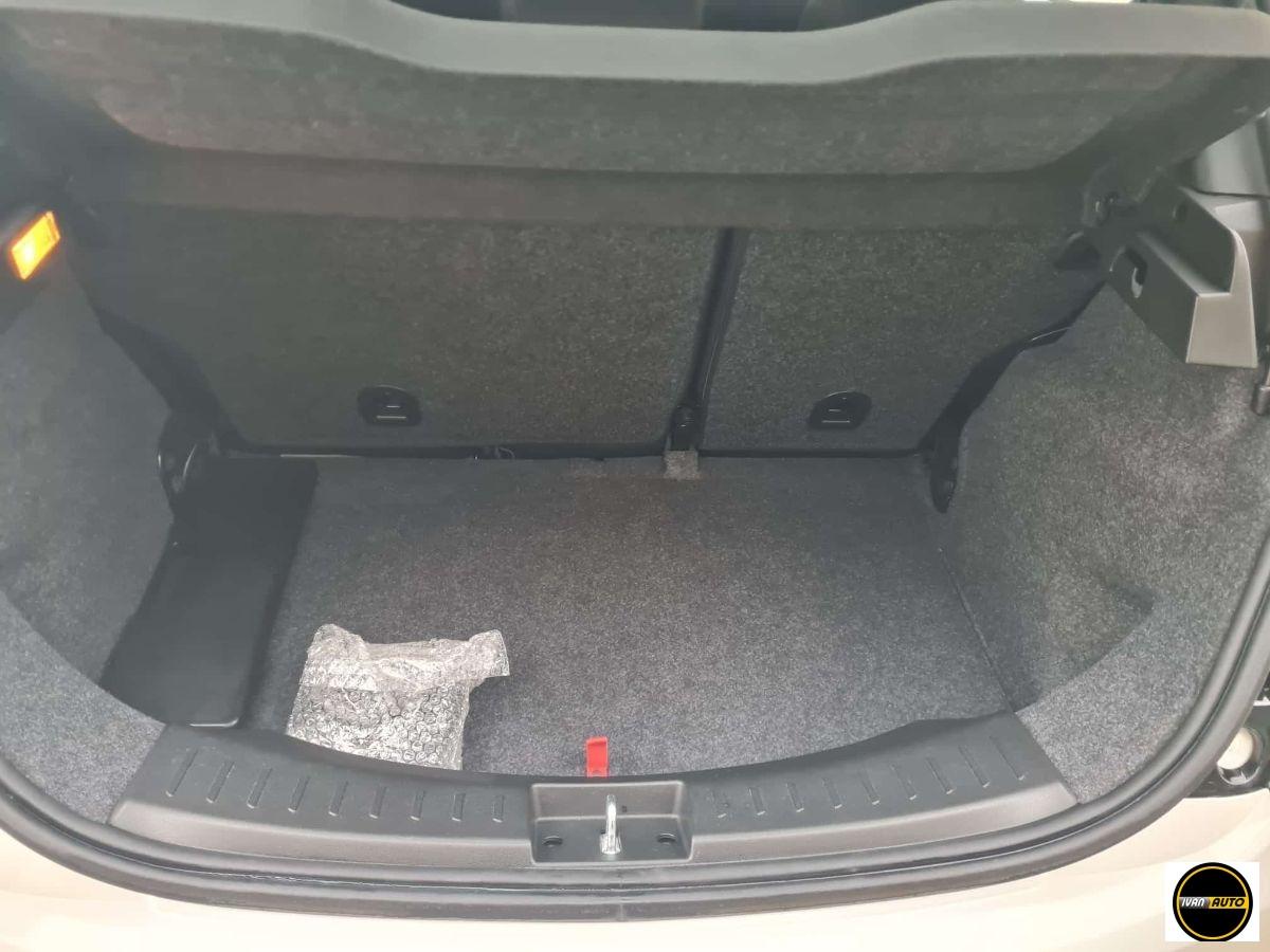 LANCIA Ypsilon 1.2 Benzina-26.000 Km-Neopatentati