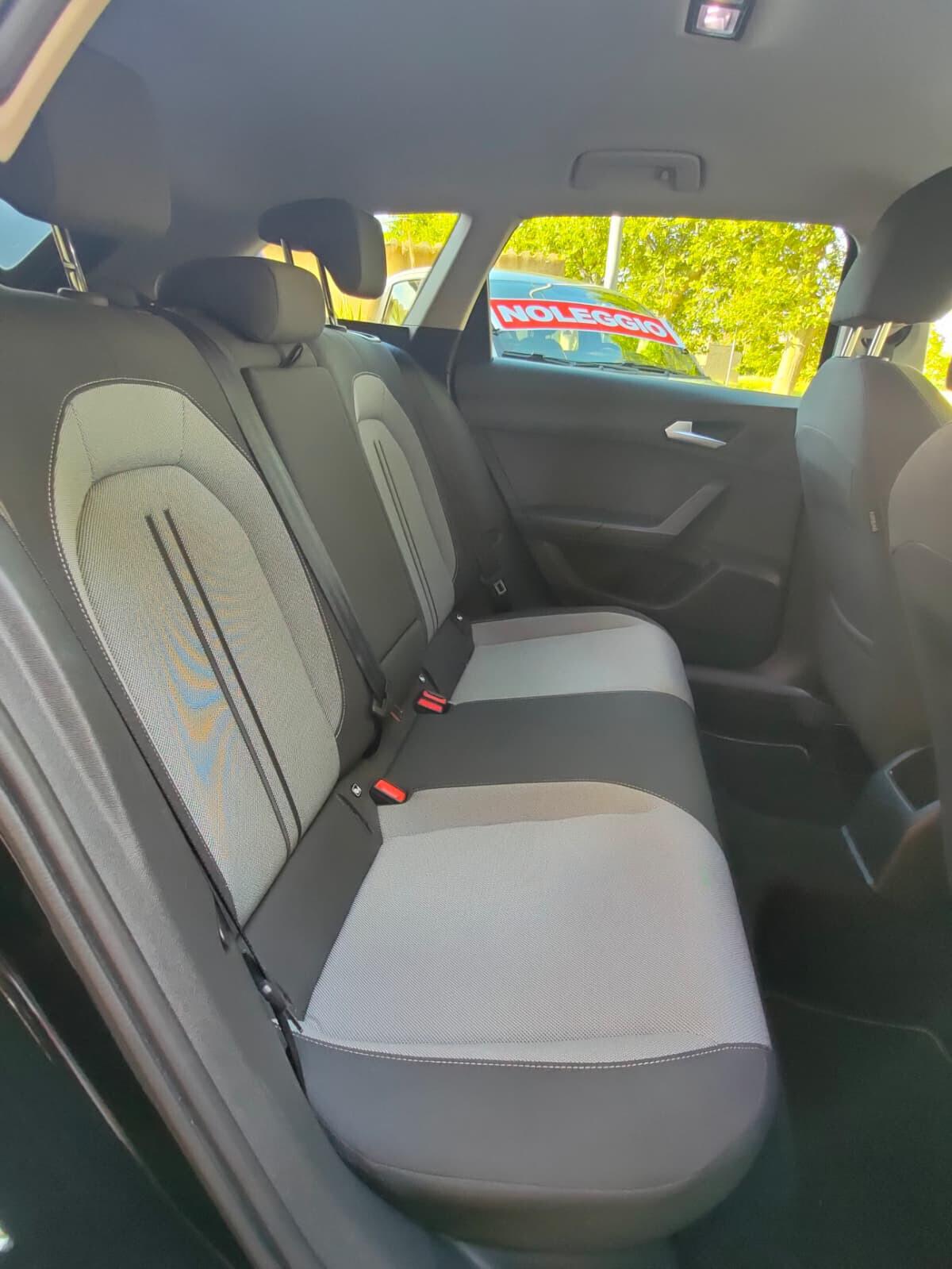 Seat Leon Sportstourer 2.0 TDI Business 2023