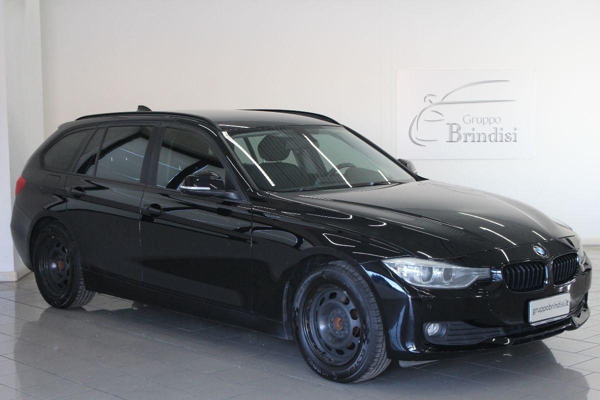 BMW - Serie 3 Touring - 320d Business aut.