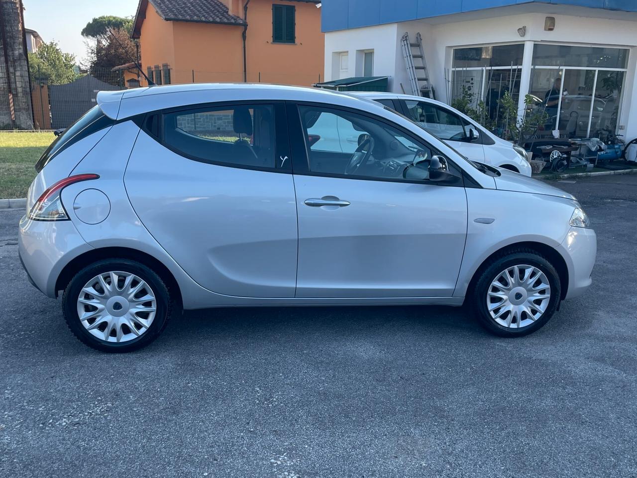 Lancia Ypsilon 1.2 69 CV 5 porte S&S Silver GARANTITA