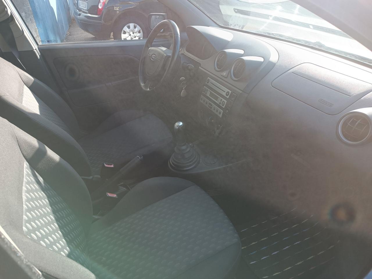 Ford Fiesta 1.2 16V 5p. Zetec