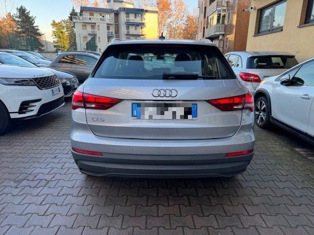 AUDI Q3 35 TDI S tronic