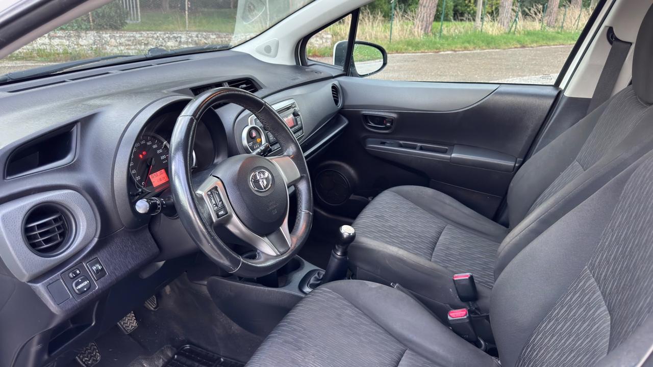 Toyota Yaris 1.0 5 porte