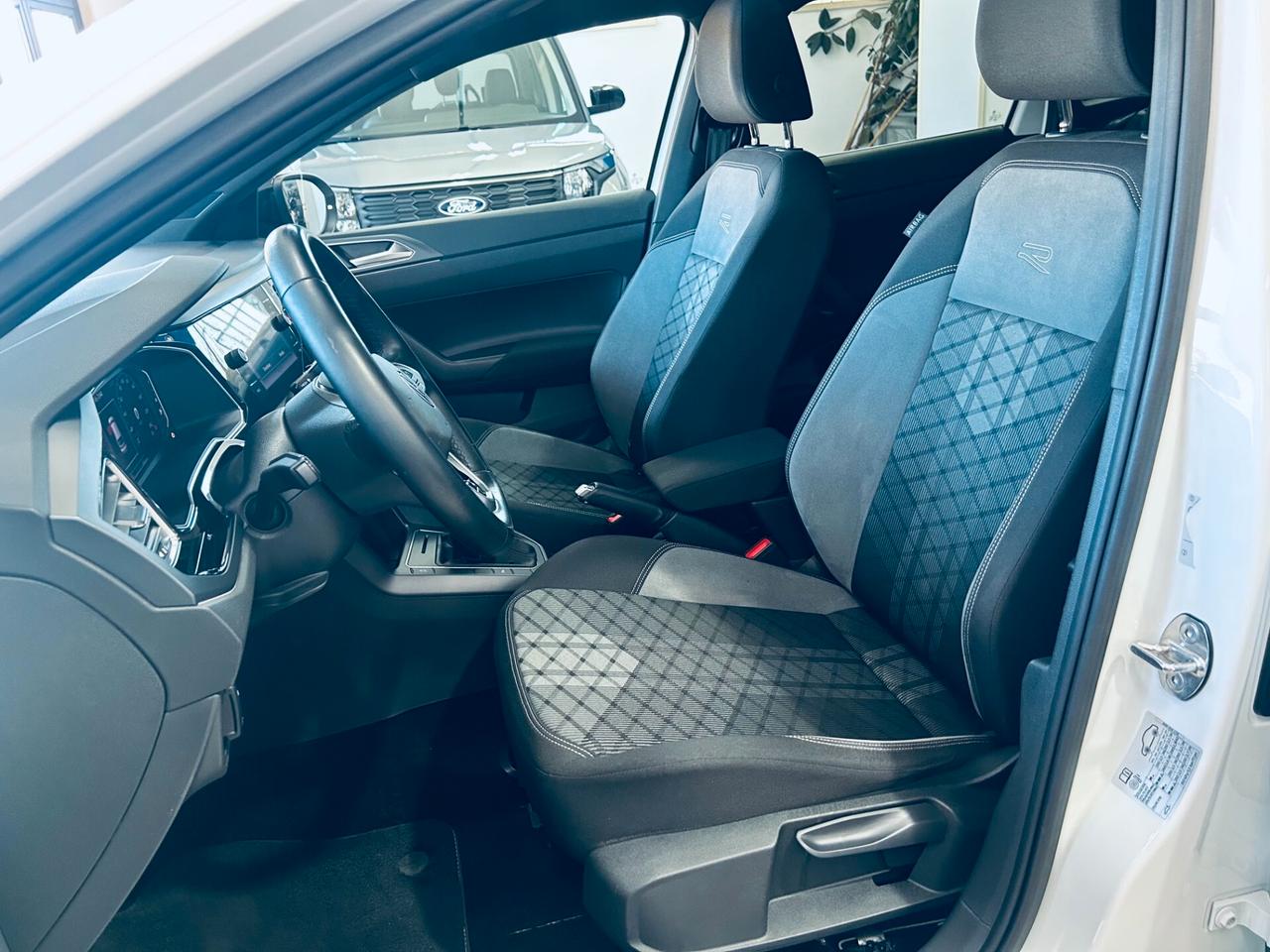 Volkswagen Taigo 1.0 TSI 110 CV R-Line