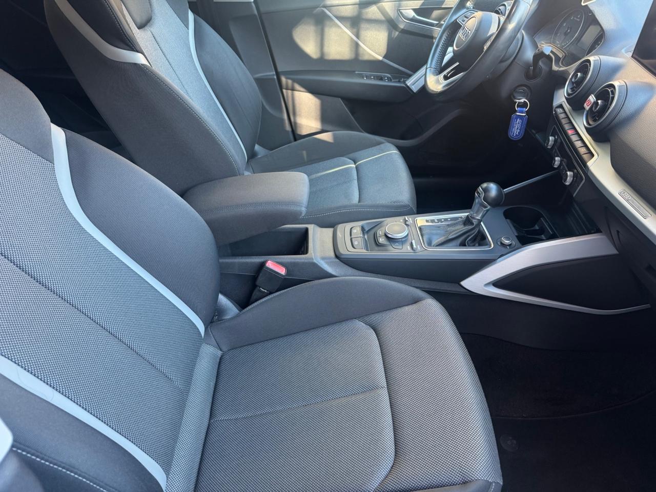 Audi Q2 30 TDI S line Edition