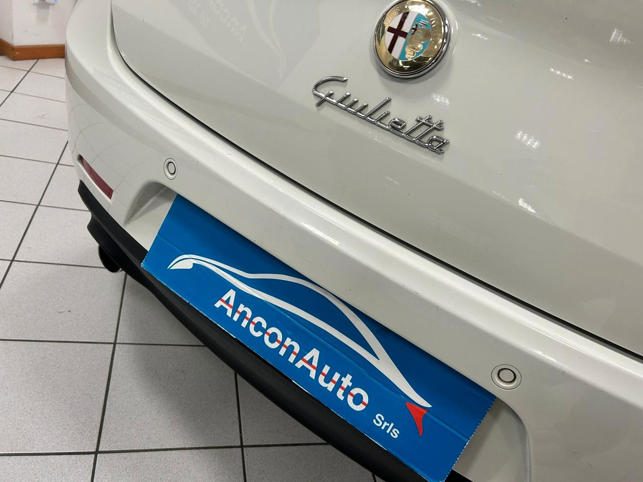 Alfa Romeo Giulietta 1.6 JTDm-2 2011