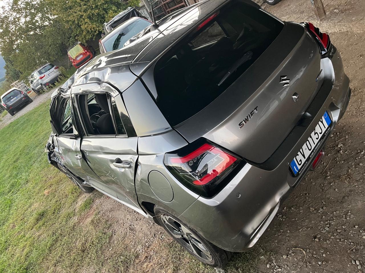 Suzuki Swift 1.2 Hybrid Top 2024 SOLI 1000km INCIDENTATA
