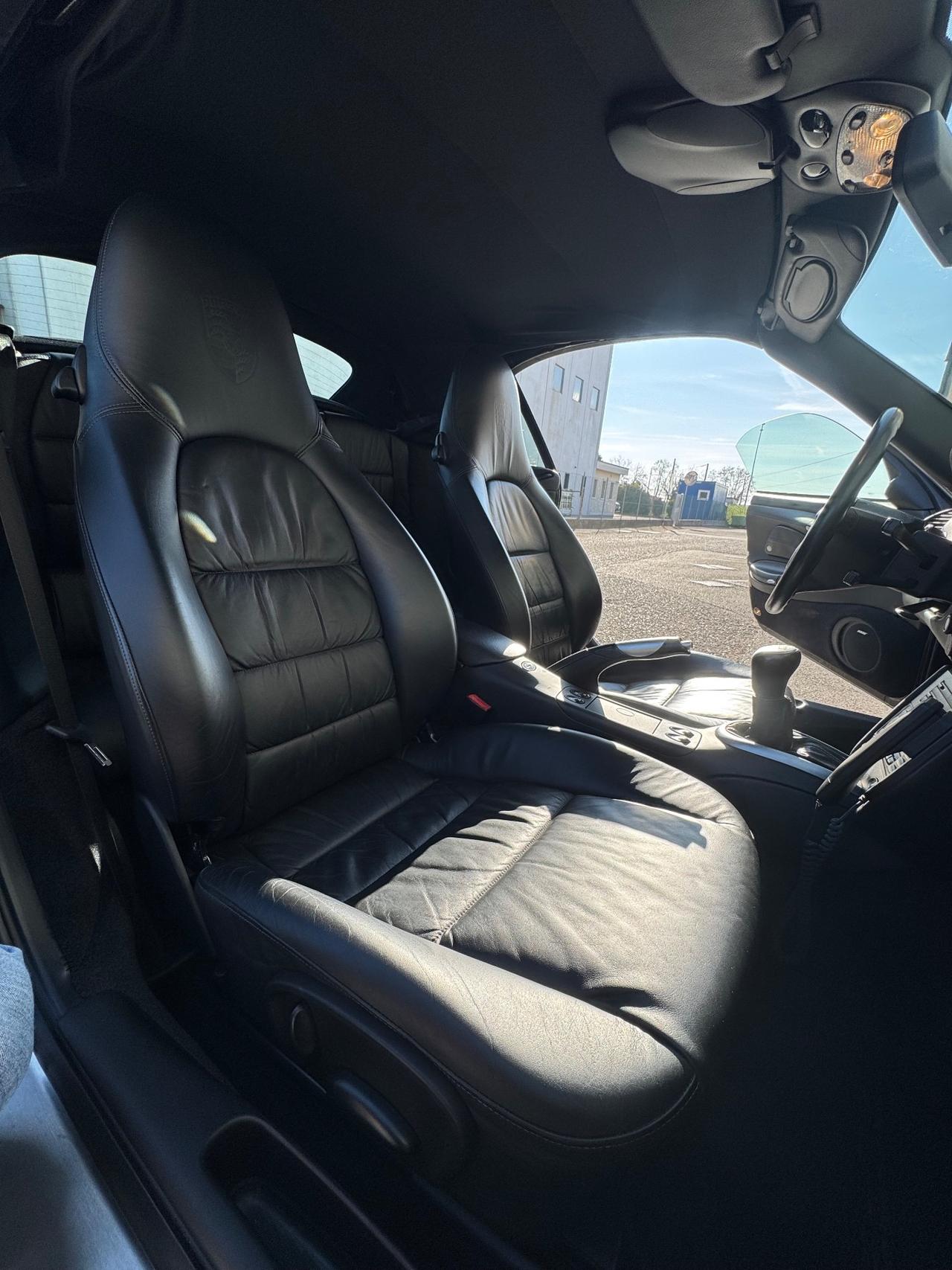 Porsche 911 Carrera 4 996 cabrio mk2