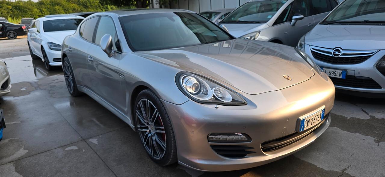 Porsche Panamera 3.0 Diesel Platinum Edition
