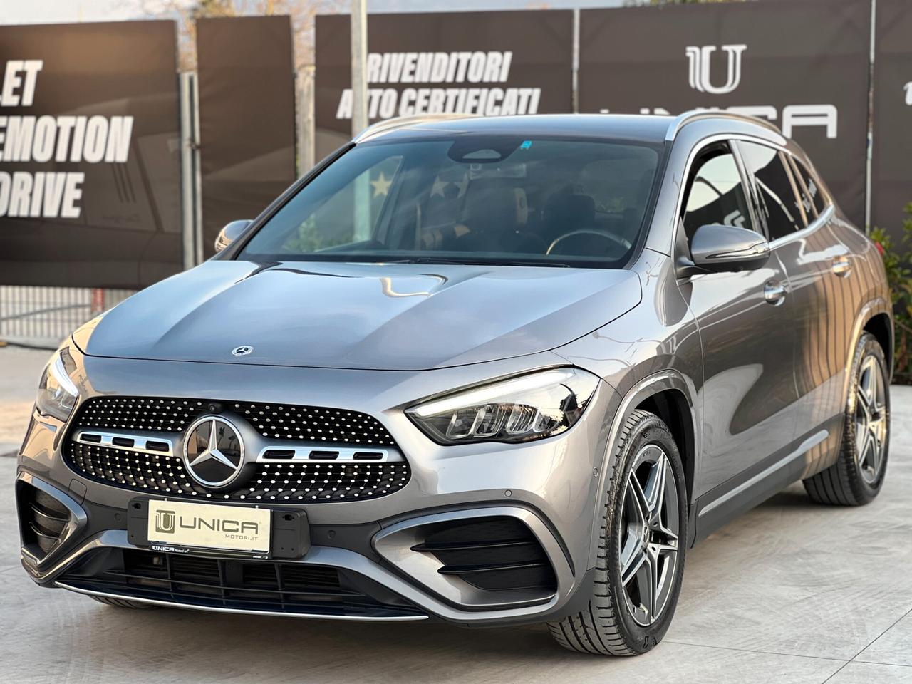 Mercedes-benz GLA 200 d 150cv AMG Premium UNICO PROPRIETARIO IVA ESPOSTA