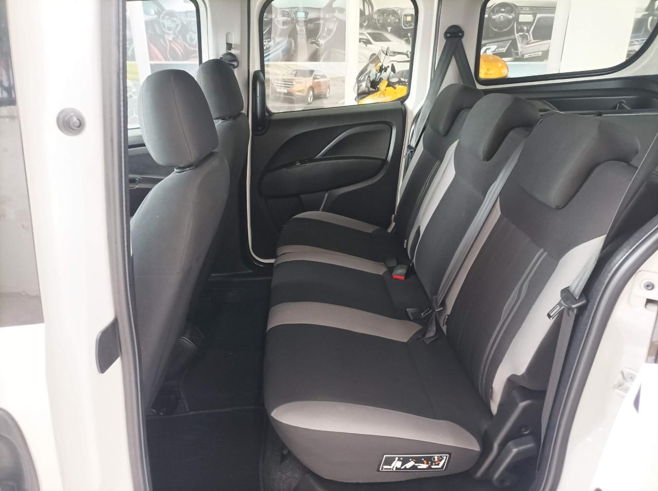 Fiat Doblo Doblò 1.6 MJT 16V 105CV Lounge 07/2015 (IVA detraibile)