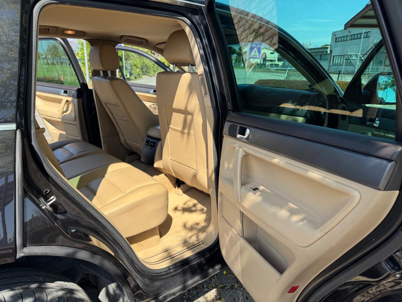 Volkswagen Touareg 3.0 V6 TDI DPF Exclusive