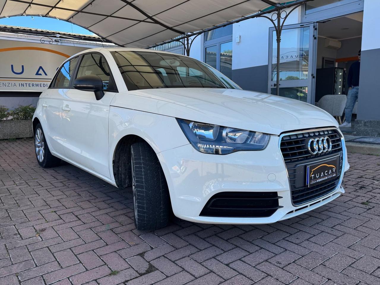 Audi A1 Admired 1.6 TDI #6654