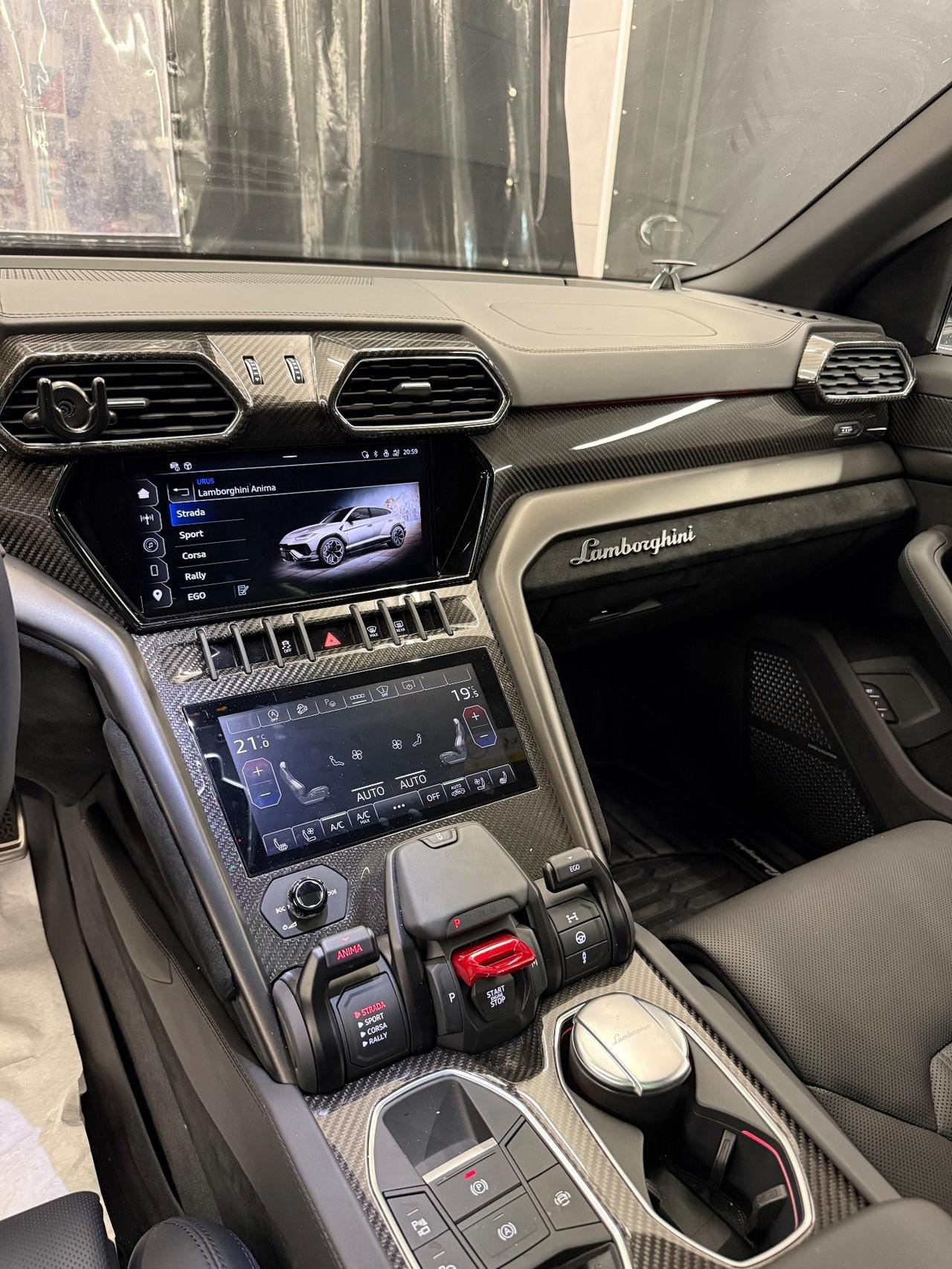 Lamborghini Urus 4.0 Performante