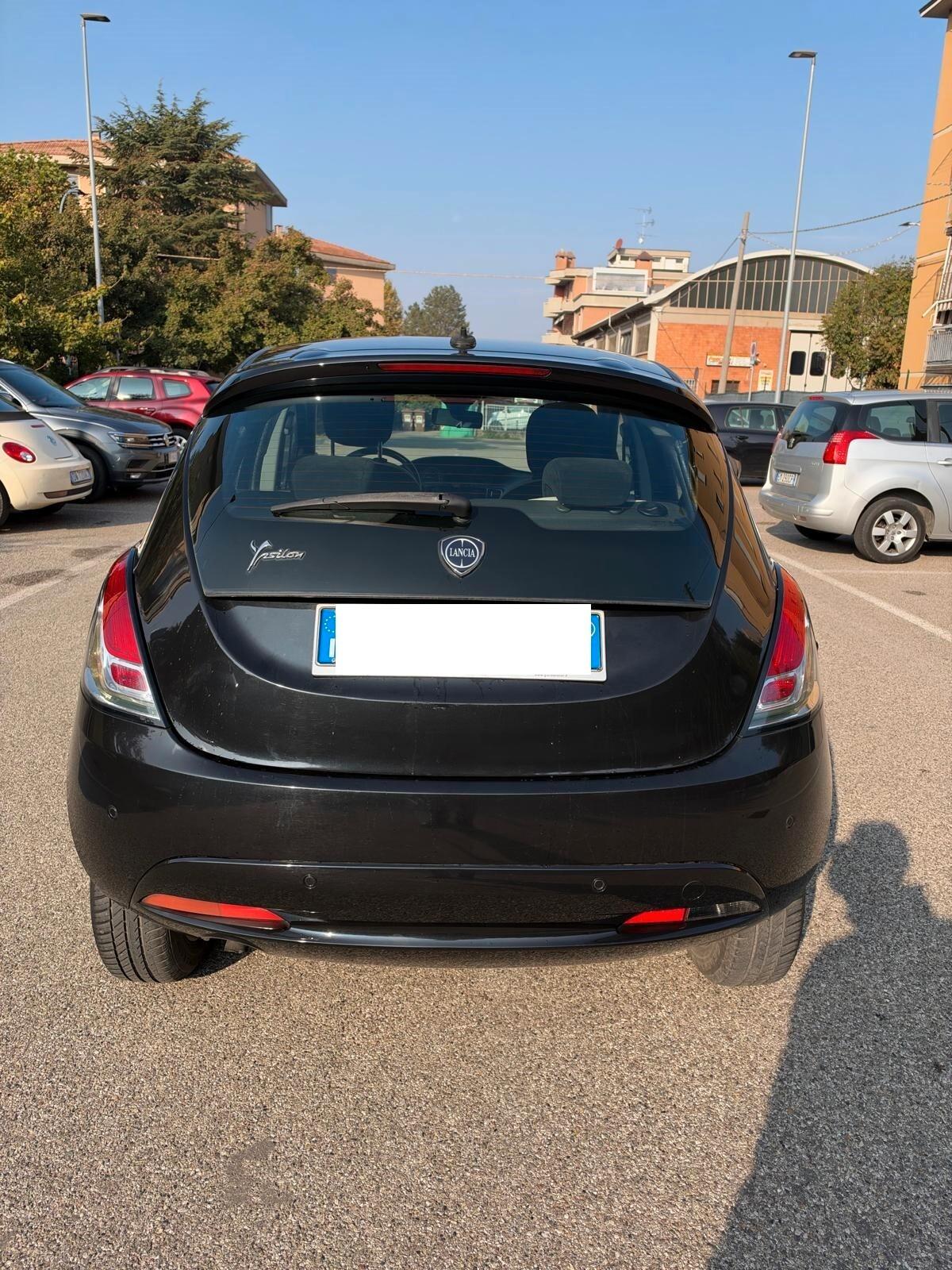 Lancia Ypsilon 0.9 Metano - NEOPATENTATI - 12 MESI DI GARANZIA -