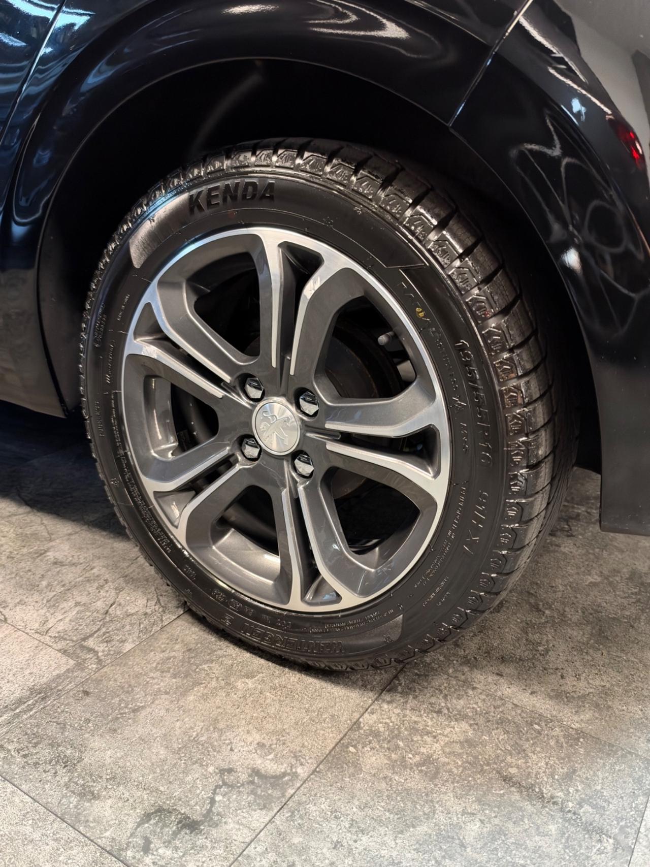 Peugeot 208 1.4 HDi 68 CV Allure
