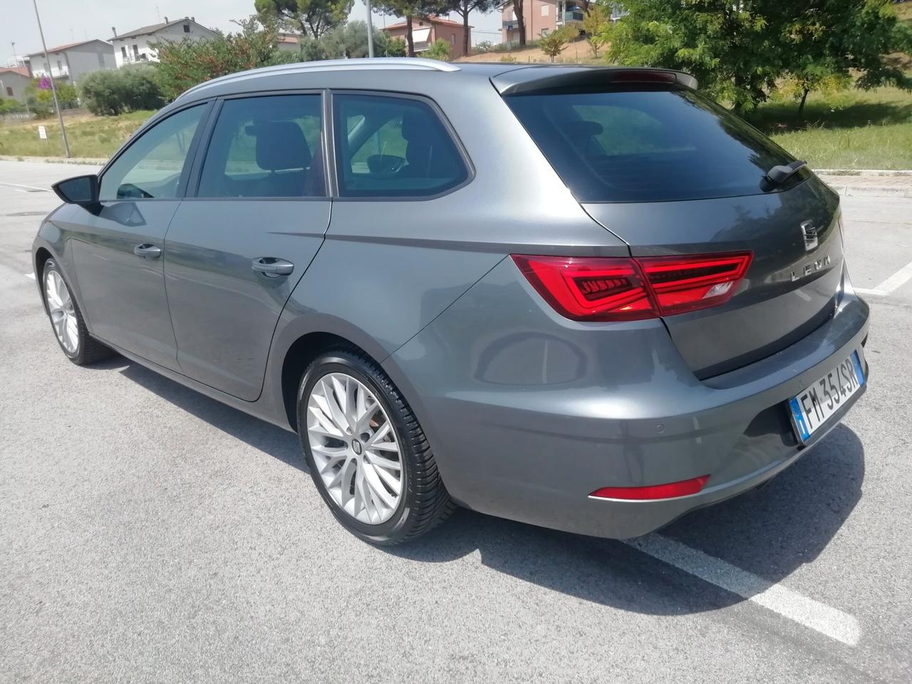Seat Leon 1.4 TGI ST Business HIGH "UNICO PROPRIETARIO/FARI LED"